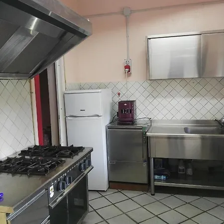 La Campagna Hotel *